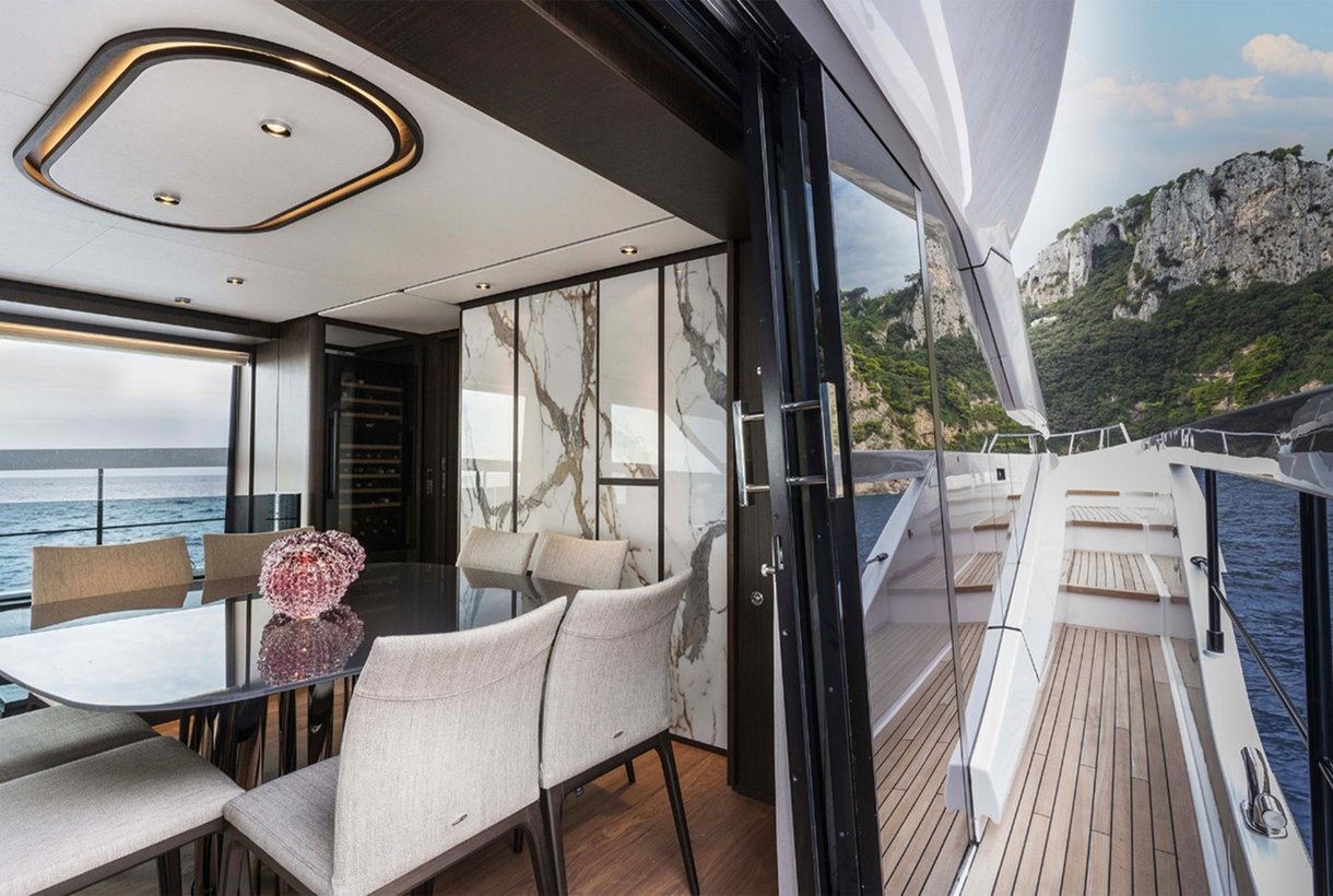 A symphony of beauty and luxury. Ferretti Yachts 860
