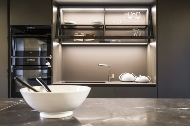 Michele De Lucchi updates an Ernestomeda kitchen model